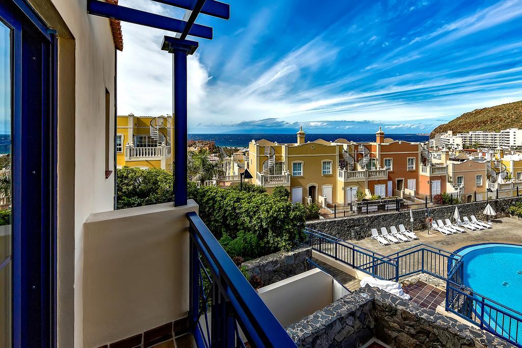 Beautiful House in Club de Mar Apartment Palm-mar Exterior foto